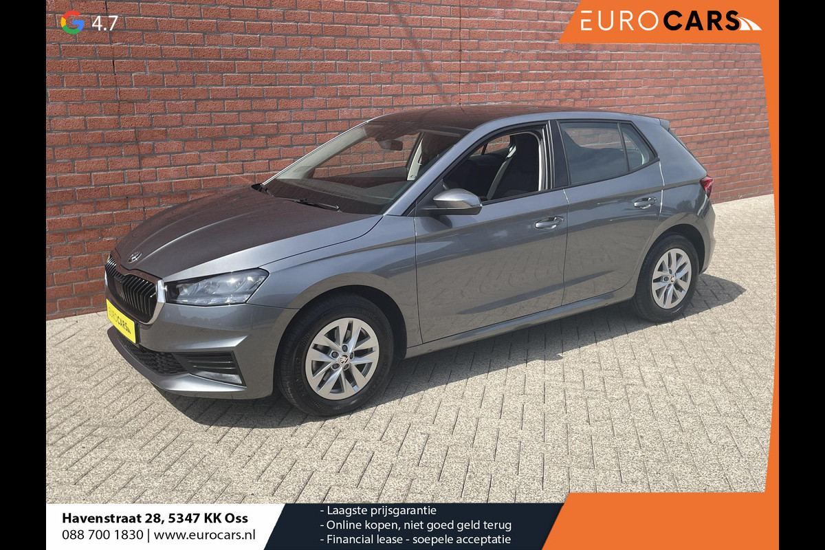 Škoda Fabia 1.0 TSI Ambition Panoramadak Navigatie Carplay PDC Camera Adaptive Cruise Control Stoelverwarming Full LED Climatronic Škoda Fabia 1.0 TSI Ambition Panoramadak Navigatie Carplay PDC Camera Adaptive Cruise Control Stoelverwarming Full LED Climatronic