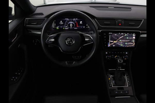 Škoda Superb Combi 1.4 TSI iV Laurin & Klement | Panoramadak | Leder | Trekhaak | Adaptive cruise | Stoelverwarming | Canton Sound |