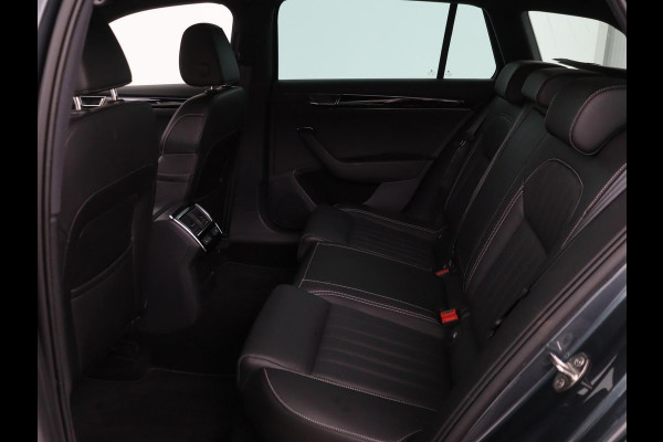 Škoda Superb Combi 1.4 TSI iV Laurin & Klement | Panoramadak | Leder | Trekhaak | Adaptive cruise | Stoelverwarming | Canton Sound |