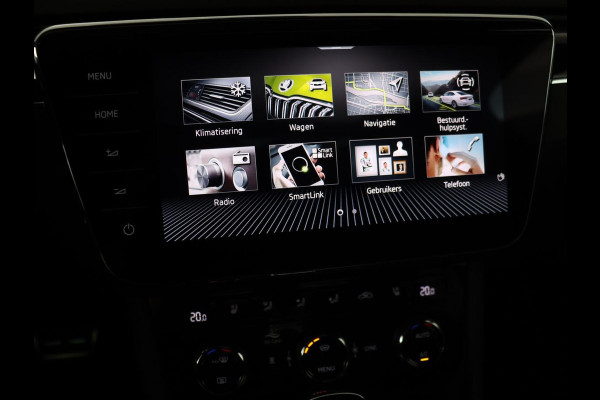 Škoda Superb Combi 1.4 TSI iV Laurin & Klement | Panoramadak | Leder | Trekhaak | Adaptive cruise | Stoelverwarming | Canton Sound |