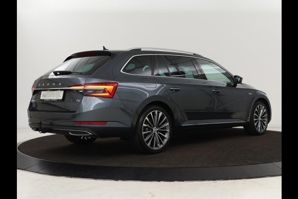 Škoda Superb Combi 1.4 TSI iV Laurin & Klement | Panoramadak | Leder | Trekhaak | Adaptive cruise | Stoelverwarming | Canton Sound |