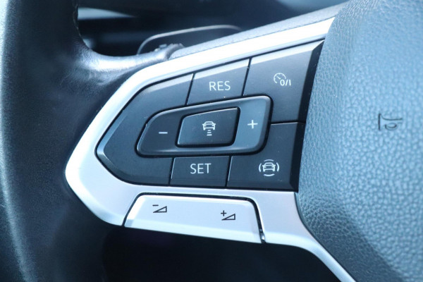 Volkswagen Golf 1.5 eTSI Style | PANO - IQ. LIGHT - NAP - VOL!