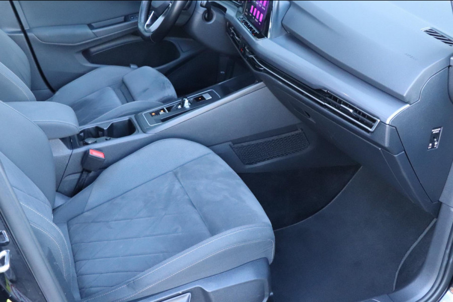 Volkswagen Golf 1.5 eTSI Style | PANO - IQ. LIGHT - NAP - VOL!