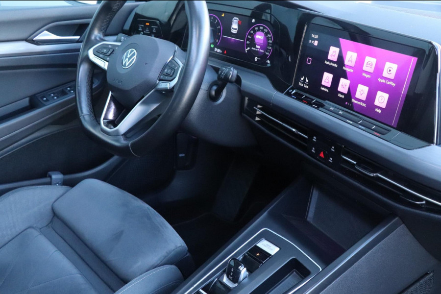Volkswagen Golf 1.5 eTSI Style | PANO - IQ. LIGHT - NAP - VOL!