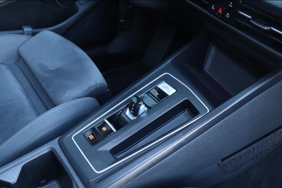 Volkswagen Golf 1.5 eTSI Style | PANO - IQ. LIGHT - NAP - VOL!