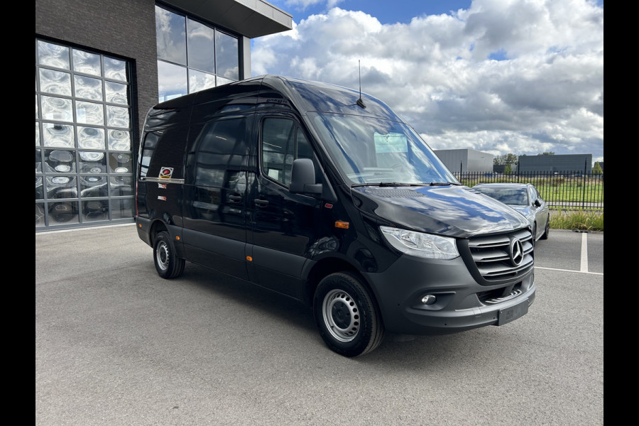 Mercedes-Benz Sprinter 317 CDI L2 H2 MBUX / 360 Camera / Navigatie / Cruise control / Airco / 270 Graden achterdeuren