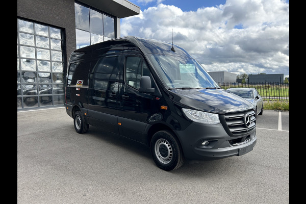 Mercedes-Benz Sprinter 317 CDI L2 H2 MBUX / 360 Camera / Navigatie / Cruise control / Airco / 270 Graden achterdeuren