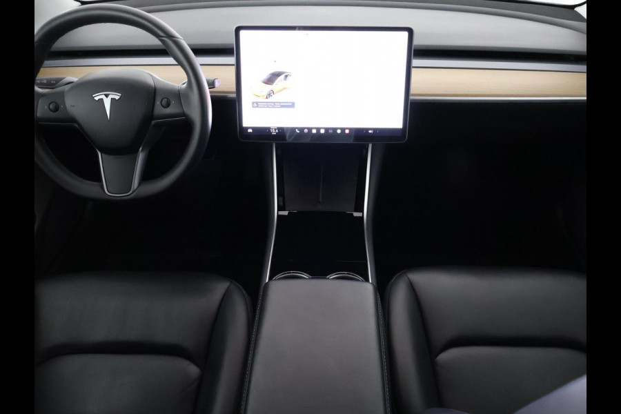 Tesla Model 3 Long Range AWD 75 kWh | Dodehoek detectie | Voorstoelen verwarmd |