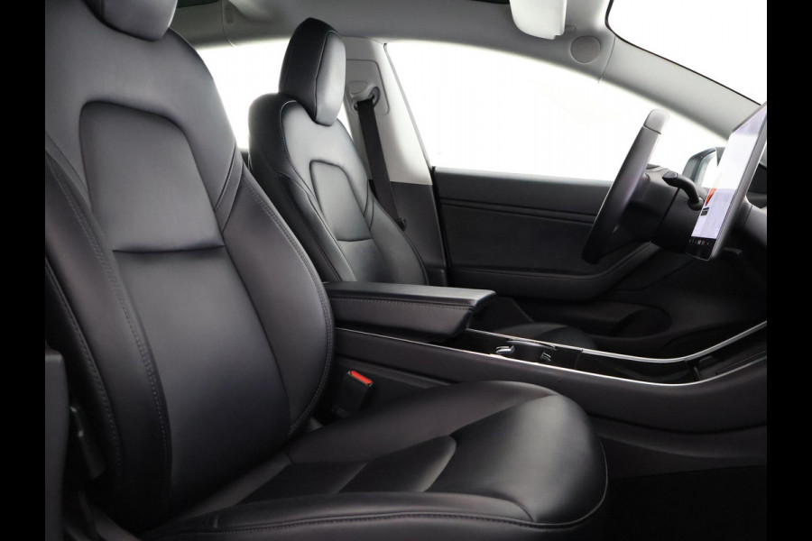 Tesla Model 3 Long Range AWD 75 kWh | Dodehoek detectie | Voorstoelen verwarmd |