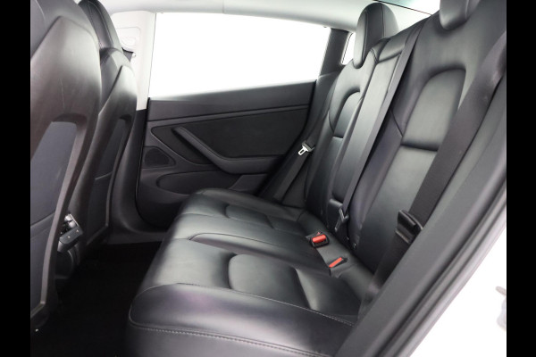 Tesla Model 3 Long Range AWD 75 kWh | Dodehoek detectie | Voorstoelen verwarmd |