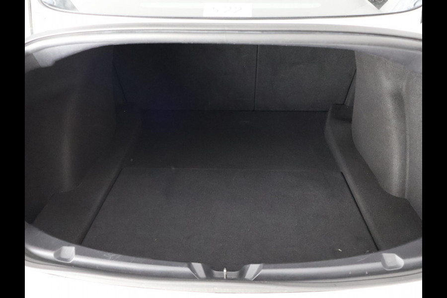 Tesla Model 3 Long Range AWD 75 kWh | Dodehoek detectie | Voorstoelen verwarmd |