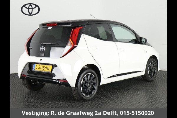 Toyota Aygo 1.0 VVT-i X-Play Bi-Tone | Apple Carplay & AndroidAUTO | Camera | Privacy Glass |