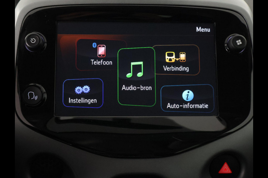 Toyota Aygo 1.0 VVT-i X-Play Bi-Tone | Apple Carplay & AndroidAUTO | Camera | Privacy Glass |