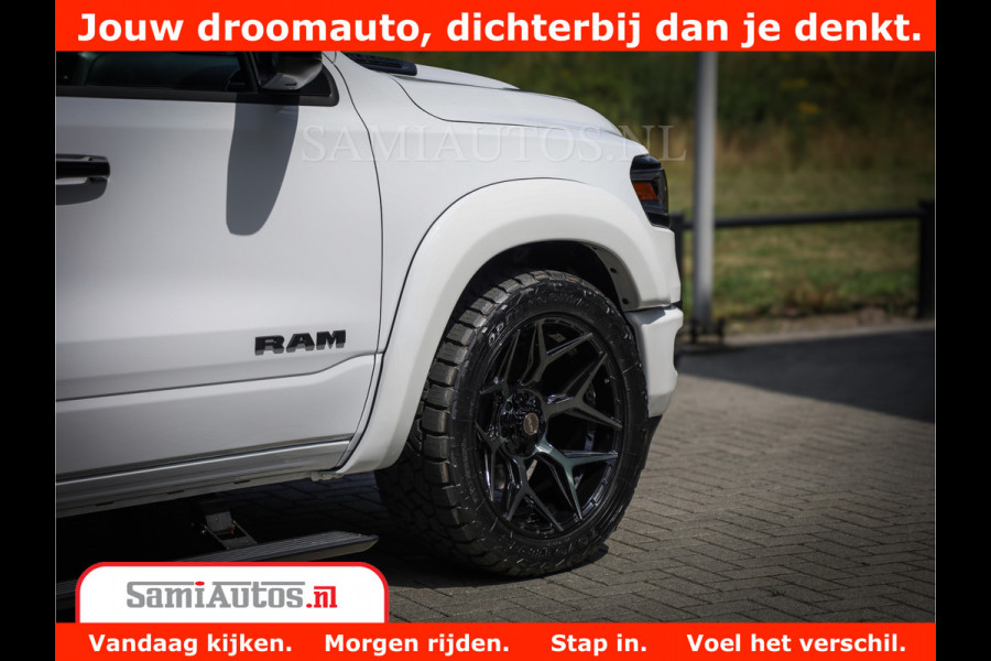 Dodge Ram 1500 Limited Night | 5.7 V8 Hemi Full Option | Comfortabele Dubbele Cabine met Royale 5 Zitplaatsen | De Meest Luxe en Volle Pick-Up in zijn Klasse | BPM vrij | Nu Leverbaar uit Voorraad | Voorraad Nr v45lpr