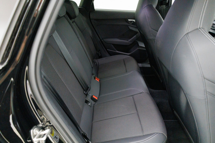 Audi A3 Sportback 40 TFSI e 204 PK Advanced edition | S-Line interieur | Stoelverw. | Adap. cruise | Draadloze tel. lader, Navigatie, App. connect, Camera