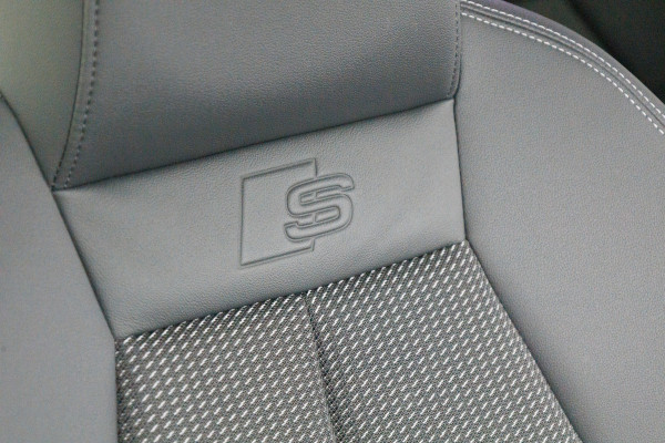 Audi A3 Sportback 40 TFSI e 204 PK Advanced edition | S-Line interieur | Stoelverw. | Adap. cruise | Draadloze tel. lader, Navigatie, App. connect, Camera