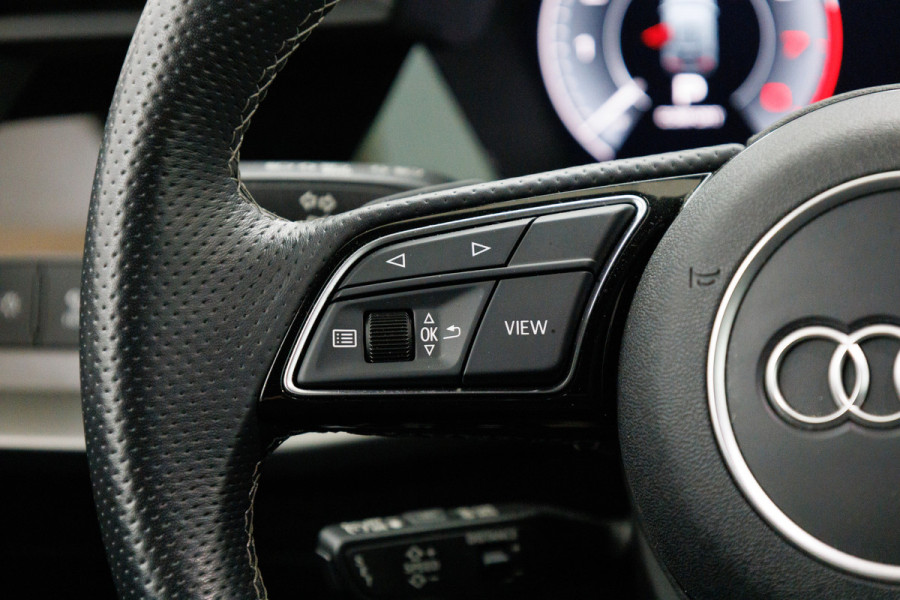 Audi A3 Sportback 40 TFSI e 204 PK Advanced edition | S-Line interieur | Stoelverw. | Adap. cruise | Draadloze tel. lader, Navigatie, App. connect, Camera
