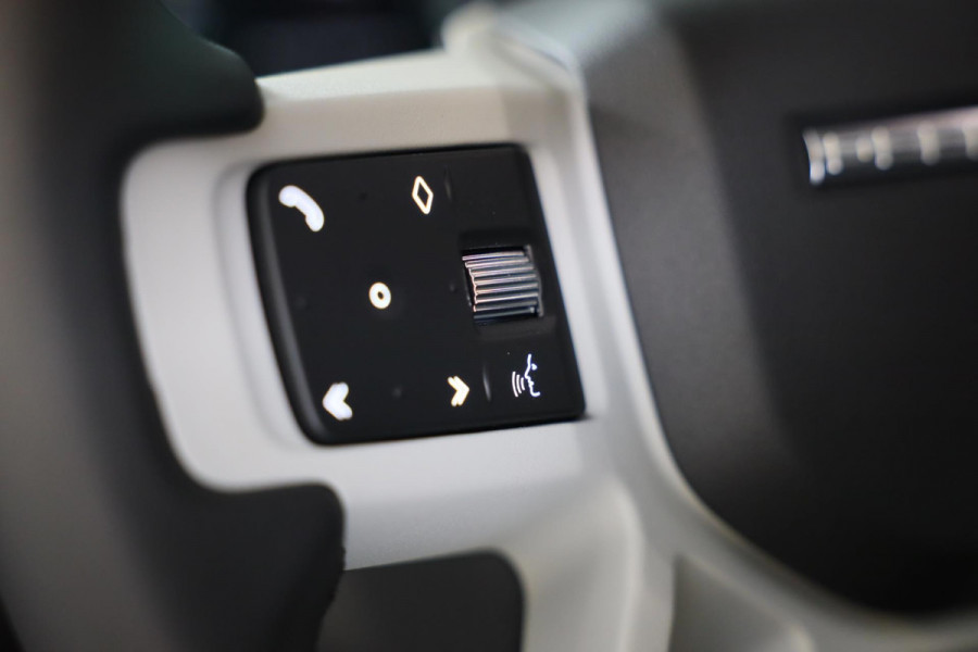 Land Rover Defender 2.0 P300e 110 X-DYNAMIC SE / AUT / 360 Camera / Leder / Apple Carplay / Open Panoramadak / Head Up / Memory