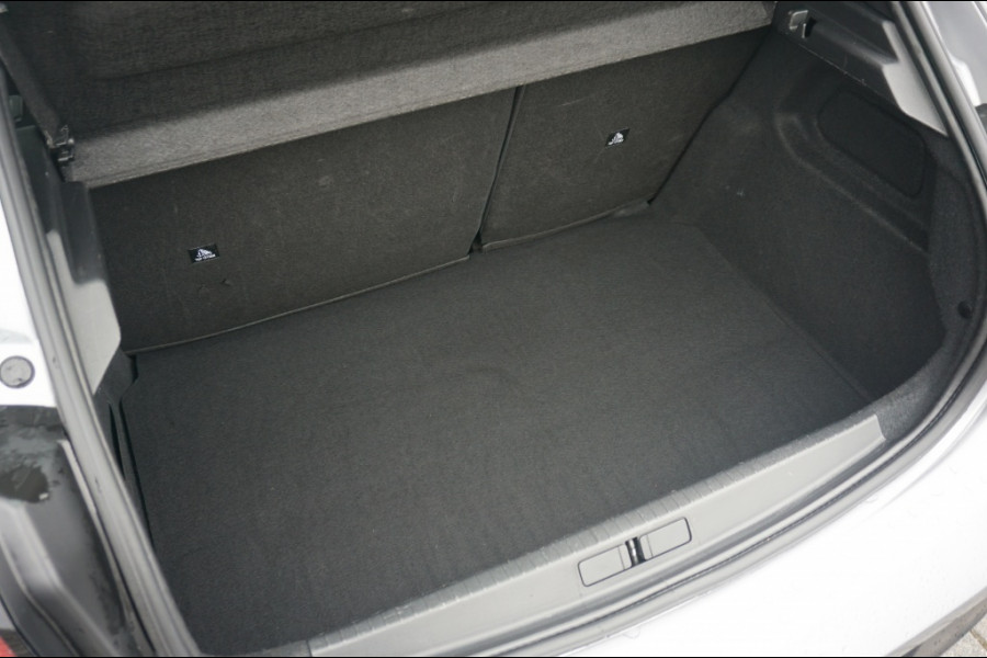 Peugeot 208 Active | AIRCO | CRUISE | CARPLAY | FULL-LED | NETTE AUTO!