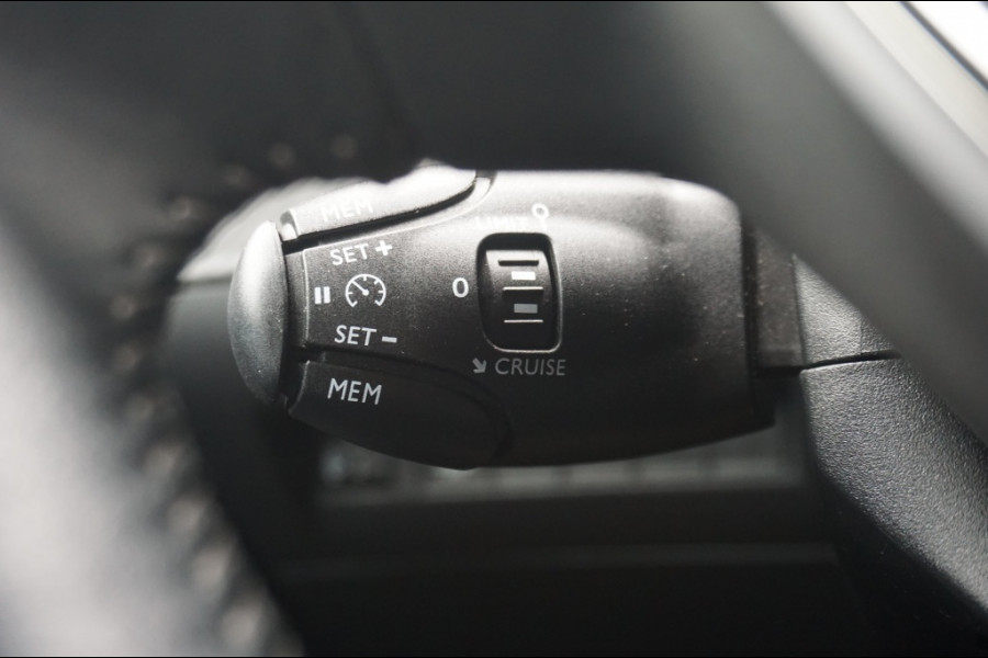Peugeot 208 Active | AIRCO | CRUISE | CARPLAY | FULL-LED | NETTE AUTO!