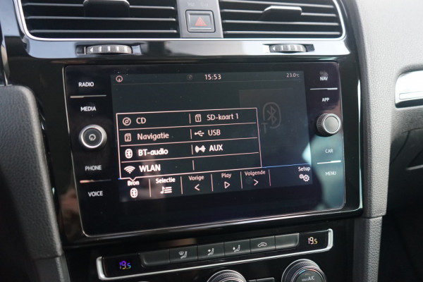 Volkswagen Golf 1.5 TSI Highline R-Line 150PK
