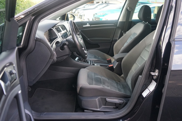 Volkswagen Golf 1.5 TSI Highline R-Line 150PK