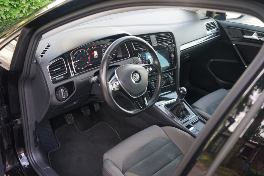 Volkswagen Golf 1.5 TSI Highline R-Line 150PK
