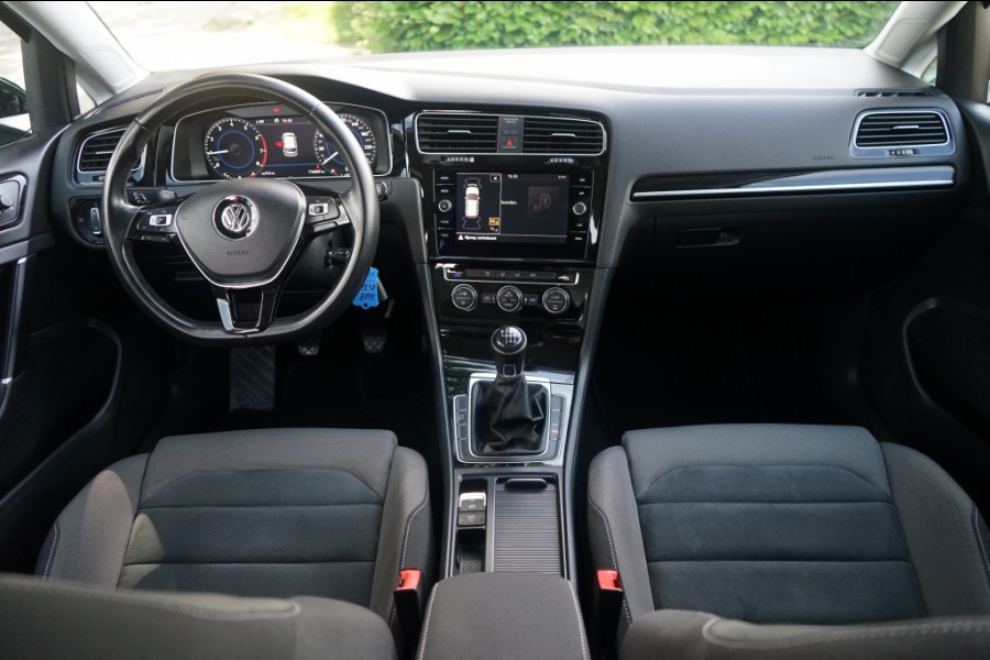 Volkswagen Golf 1.5 TSI Highline R-Line 150PK