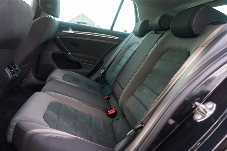 Volkswagen Golf 1.5 TSI Highline R-Line 150PK