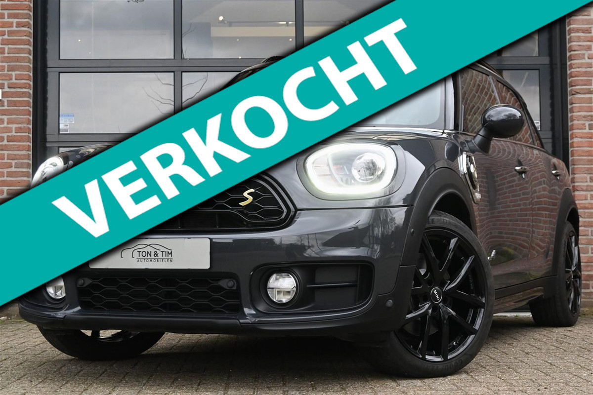 MINI Countryman 2.0 Cooper S E ALL4 BlackPack Pano Leder ´19 MINI Countryman 2.0 Cooper S E ALL4 BlackPack Pano Leder ´19