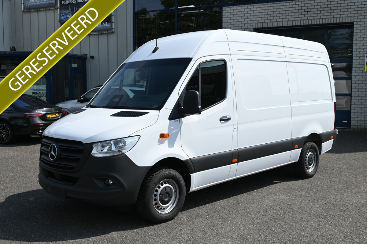 Mercedes-Benz Sprinter 317 CDI L2H2 Pro Geveerde stoel, Navigatie met camera, Draadloze telefoonlader Mercedes-Benz Sprinter 317 CDI L2H2 Pro Geveerde stoel, Navigatie met camera, Draadloze telefoonlader