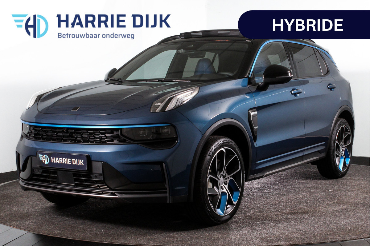 Lynk & Co 01 1.5 PHEV 261PK MY23 | 360 Camera | 7.4 kWh boordlader | Donkere hemel | S/K-panodak | Adapt. Cruise | Memory | Elek. klep | LM 20" | 1874