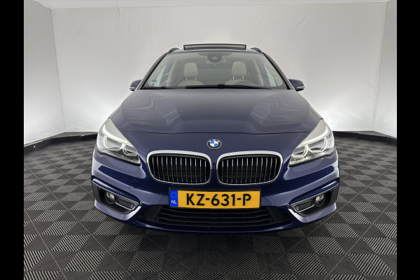 BMW 2 Serie Gran Tourer 218D High Executive Luxury-Line 7-Pers Aut. *PANO | NAVI-FULLMAP | LUXURY-LEATHER | FULL-LED | ECC | KEYLESS | HEATED-COMFORTSEATS | SHIFT-PADDLES | AMBIENT-LIGHT | CAMERA | HEAD UP | PDC | TOWBAR | 17"ALU*