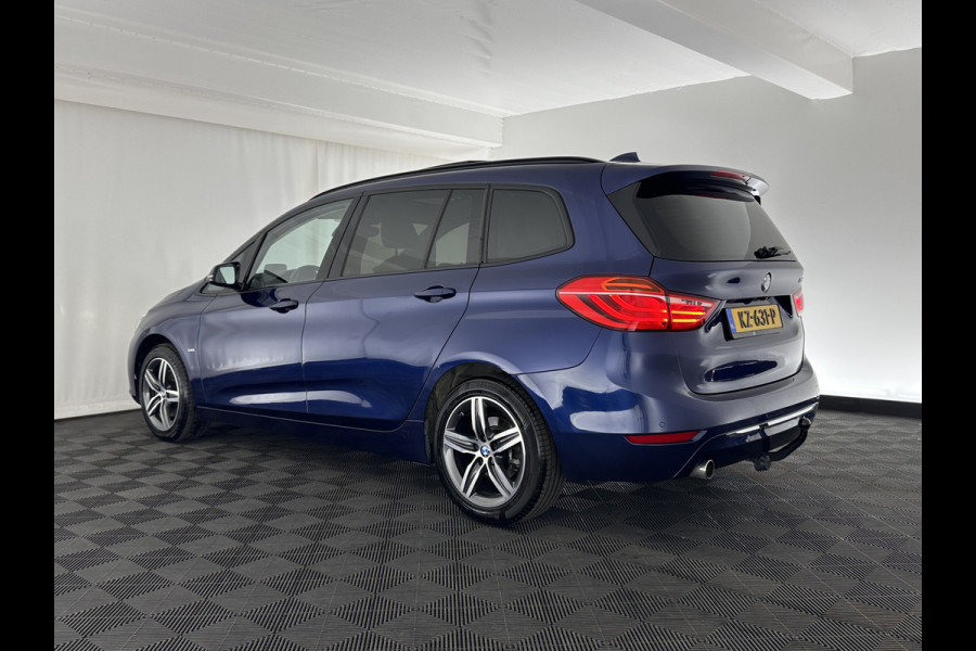BMW 2 Serie Gran Tourer 218D High Executive Luxury-Line 7-Pers Aut. *PANO | NAVI-FULLMAP | LUXURY-LEATHER | FULL-LED | ECC | KEYLESS | HEATED-COMFORTSEATS | SHIFT-PADDLES | AMBIENT-LIGHT | CAMERA | HEAD UP | PDC | TOWBAR | 17"ALU*