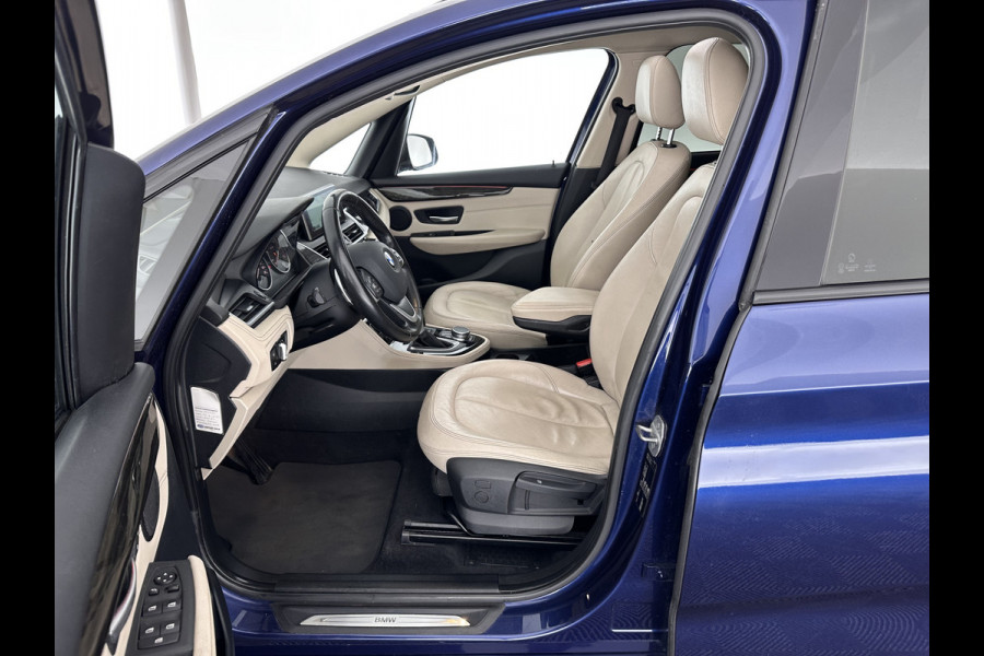 BMW 2 Serie Gran Tourer 218D High Executive Luxury-Line 7-Pers Aut. *PANO | NAVI-FULLMAP | LUXURY-LEATHER | FULL-LED | ECC | KEYLESS | HEATED-COMFORTSEATS | SHIFT-PADDLES | AMBIENT-LIGHT | CAMERA | HEAD UP | PDC | TOWBAR | 17"ALU*
