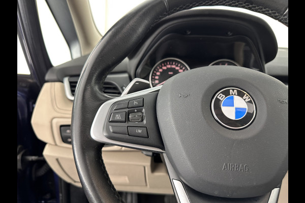 BMW 2 Serie Gran Tourer 218D High Executive Luxury-Line 7-Pers Aut. *PANO | NAVI-FULLMAP | LUXURY-LEATHER | FULL-LED | ECC | KEYLESS | HEATED-COMFORTSEATS | SHIFT-PADDLES | AMBIENT-LIGHT | CAMERA | HEAD UP | PDC | TOWBAR | 17"ALU*