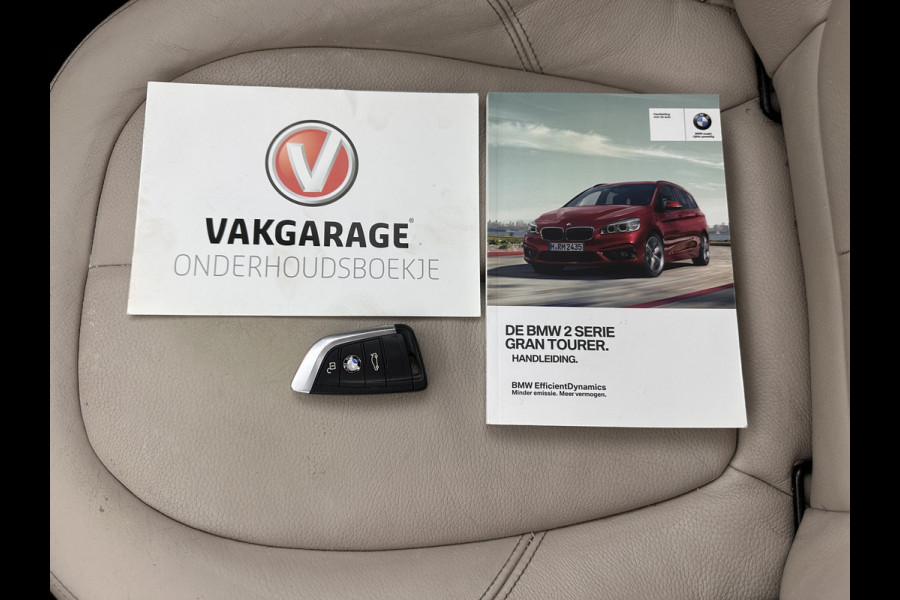 BMW 2 Serie Gran Tourer 218D High Executive Luxury-Line 7-Pers Aut. *PANO | NAVI-FULLMAP | LUXURY-LEATHER | FULL-LED | ECC | KEYLESS | HEATED-COMFORTSEATS | SHIFT-PADDLES | AMBIENT-LIGHT | CAMERA | HEAD UP | PDC | TOWBAR | 17"ALU*