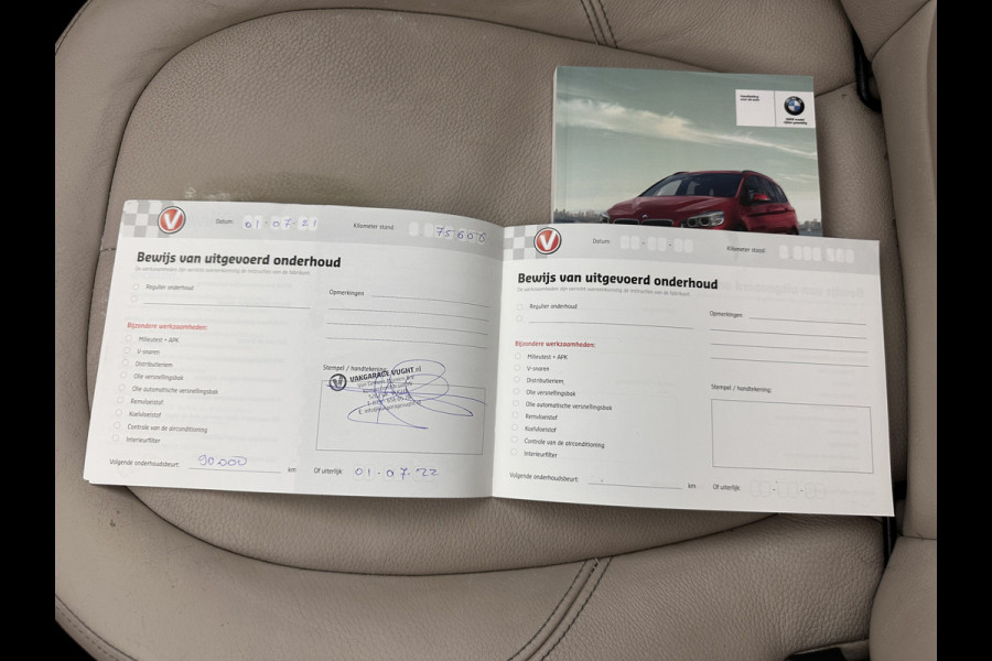 BMW 2 Serie Gran Tourer 218D High Executive Luxury-Line 7-Pers Aut. *PANO | NAVI-FULLMAP | LUXURY-LEATHER | FULL-LED | ECC | KEYLESS | HEATED-COMFORTSEATS | SHIFT-PADDLES | AMBIENT-LIGHT | CAMERA | HEAD UP | PDC | TOWBAR | 17"ALU*