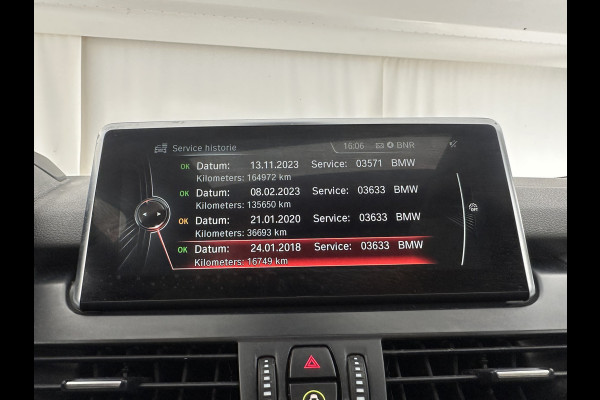 BMW 2 Serie Gran Tourer 218D High Executive Luxury-Line 7-Pers Aut. *PANO | NAVI-FULLMAP | LUXURY-LEATHER | FULL-LED | ECC | KEYLESS | HEATED-COMFORTSEATS | SHIFT-PADDLES | AMBIENT-LIGHT | CAMERA | HEAD UP | PDC | TOWBAR | 17"ALU*