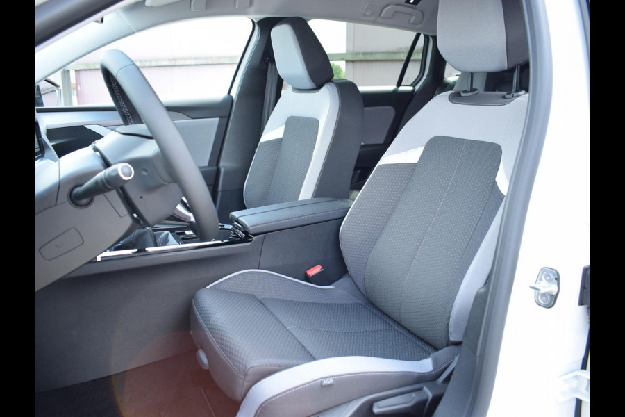 Opel Astra Sports Tourer 1.2 Turbo Business Edition NAVIGATIE | CARPLAY | ACHTERUITRIJCAMERA MET SENSOREN |