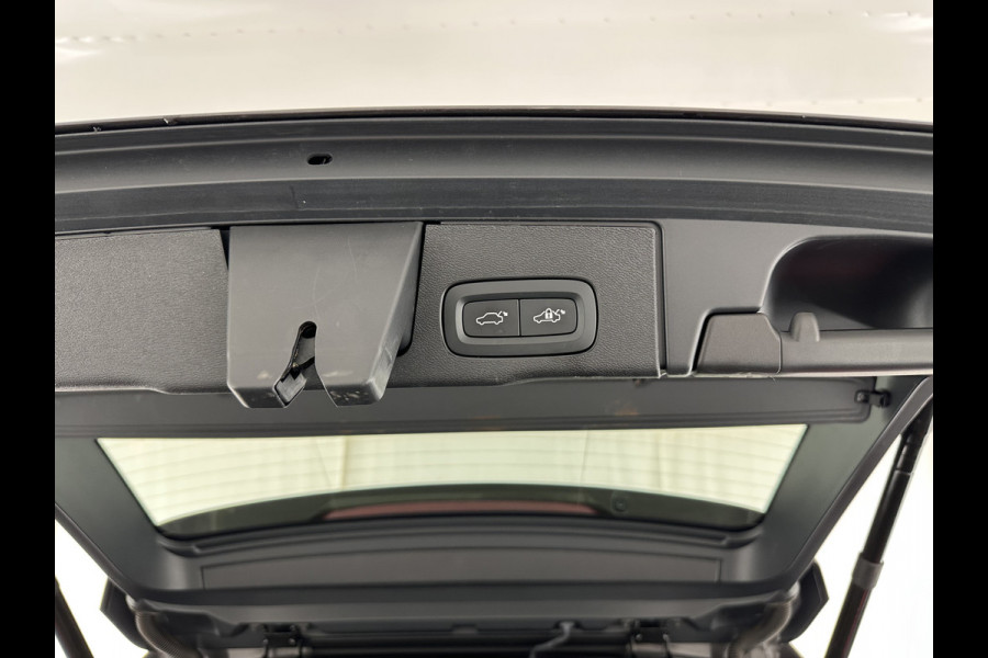 Volvo XC60 2.0 T6 Plug-in hybrid AWD Inscription Expression (INCL. BTW)  AUT. *LEATHER | PANO | PLUG-IN | LED*
