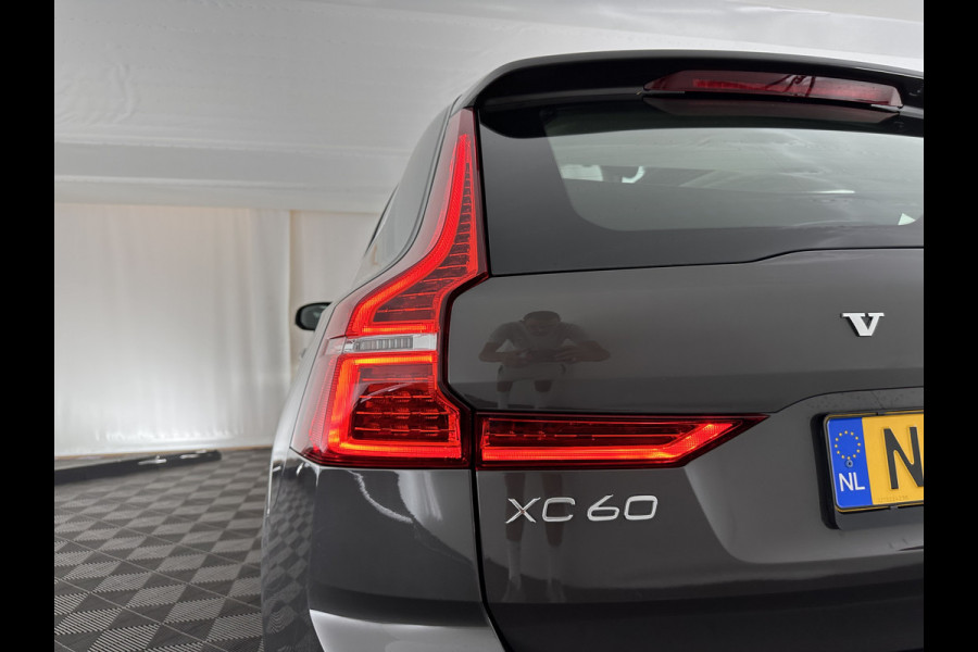Volvo XC60 2.0 T6 Plug-in hybrid AWD Inscription Expression (INCL. BTW)  AUT. *LEATHER | PANO | PLUG-IN | LED*