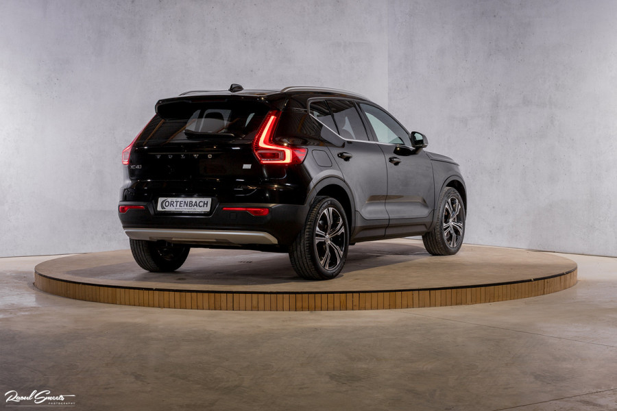 Volvo XC40 1.5 T4 Recharge Inscription | Adaptieve cruise | Apple carplay | Premium audio | Zwenkbare Trekhaak |