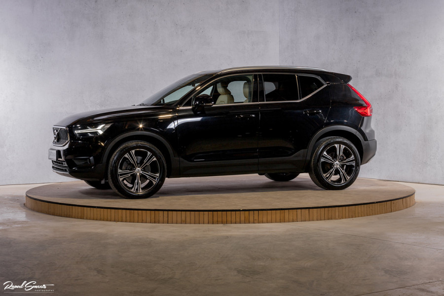 Volvo XC40 1.5 T4 Recharge Inscription | Adaptieve cruise | Apple carplay | Premium audio | Zwenkbare Trekhaak |
