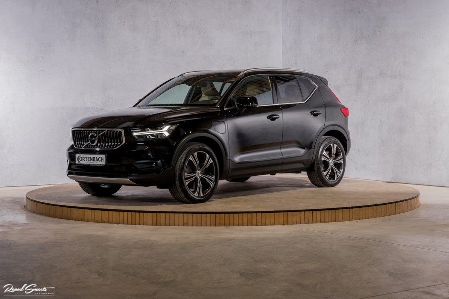 Volvo XC40 1.5 T4 Recharge Inscription | Adaptieve cruise | Apple carplay | Premium audio | Zwenkbare Trekhaak |
