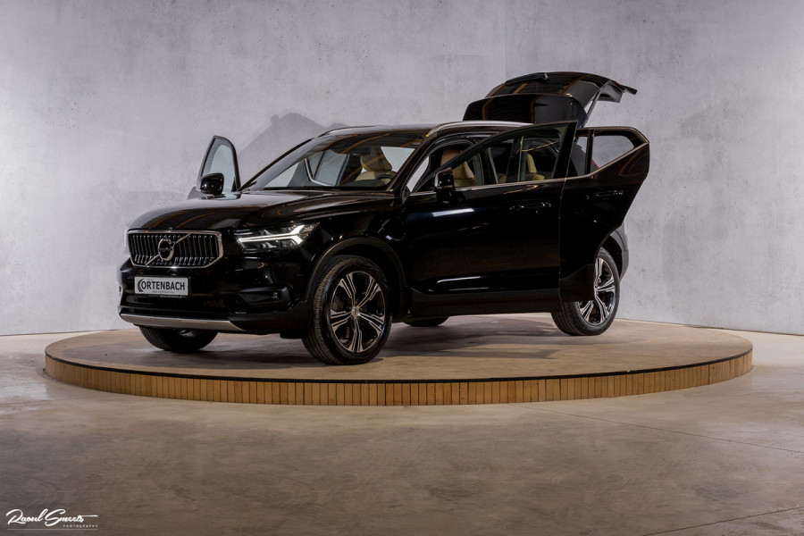 Volvo XC40 1.5 T4 Recharge Inscription | Adaptieve cruise | Apple carplay | Premium audio | Zwenkbare Trekhaak |