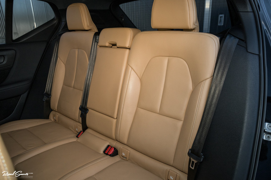 Volvo XC40 1.5 T4 Recharge Inscription | Adaptieve cruise | Apple carplay | Premium audio | Zwenkbare Trekhaak |