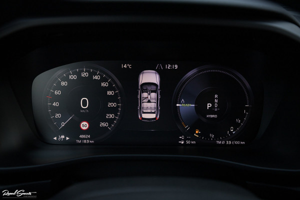 Volvo XC40 1.5 T4 Recharge Inscription | Adaptieve cruise | Apple carplay | Premium audio | Zwenkbare Trekhaak |