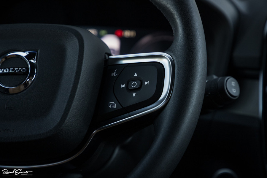 Volvo XC40 1.5 T4 Recharge Inscription | Adaptieve cruise | Apple carplay | Premium audio | Zwenkbare Trekhaak |
