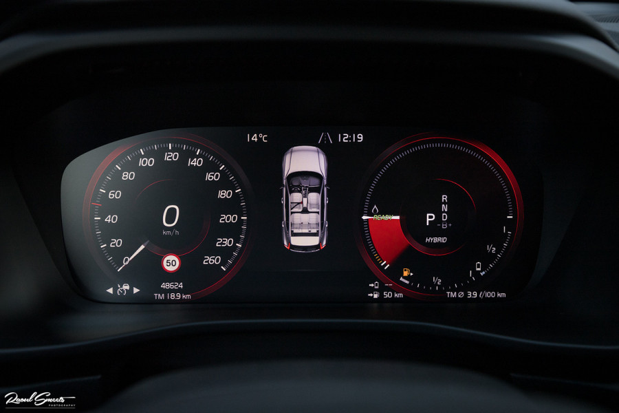 Volvo XC40 1.5 T4 Recharge Inscription | Adaptieve cruise | Apple carplay | Premium audio | Zwenkbare Trekhaak |